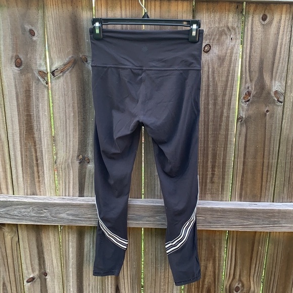 Athleta PowerVita Side Stripe 7/8 Salutation Tight, size XS - Picture 6 of 10